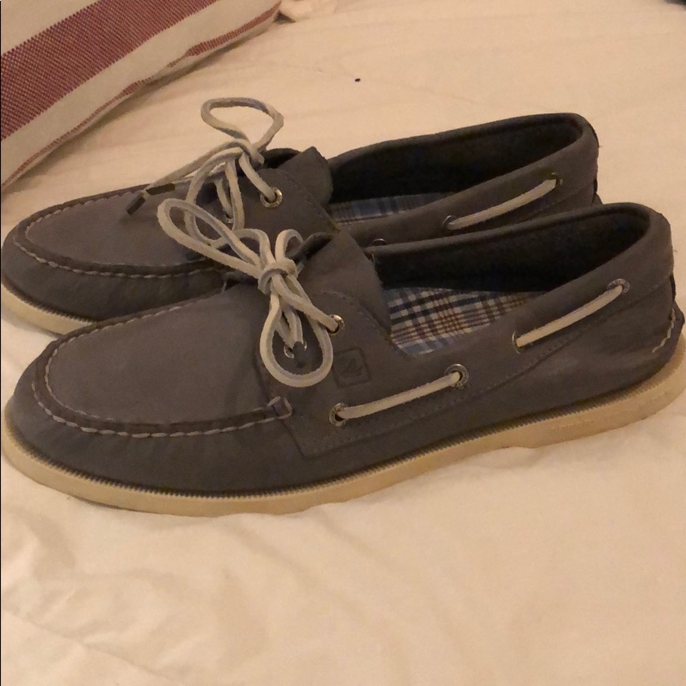Sperry two hole